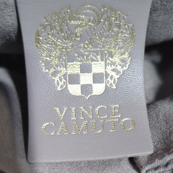 Chic Tan Quilted Crossbody Bag - Picture 2 of 10